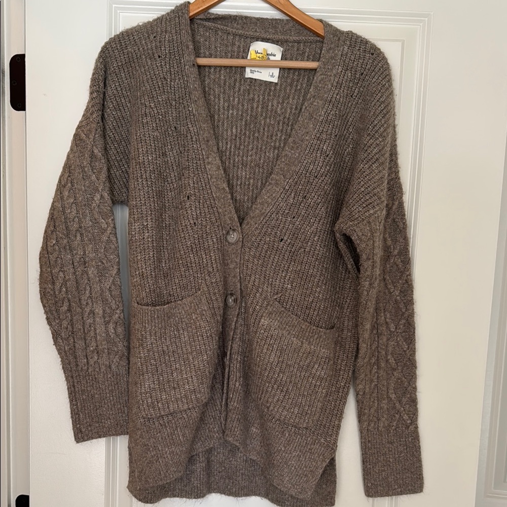 Abercrombie & Fitch Brown V-Neck Sweater